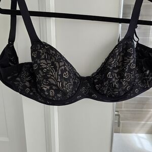 Soma Black Bra with Elegant Lace Design